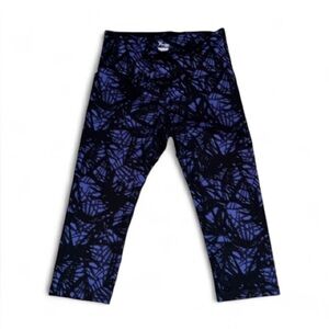 Old Navy Active Capris- Size Large